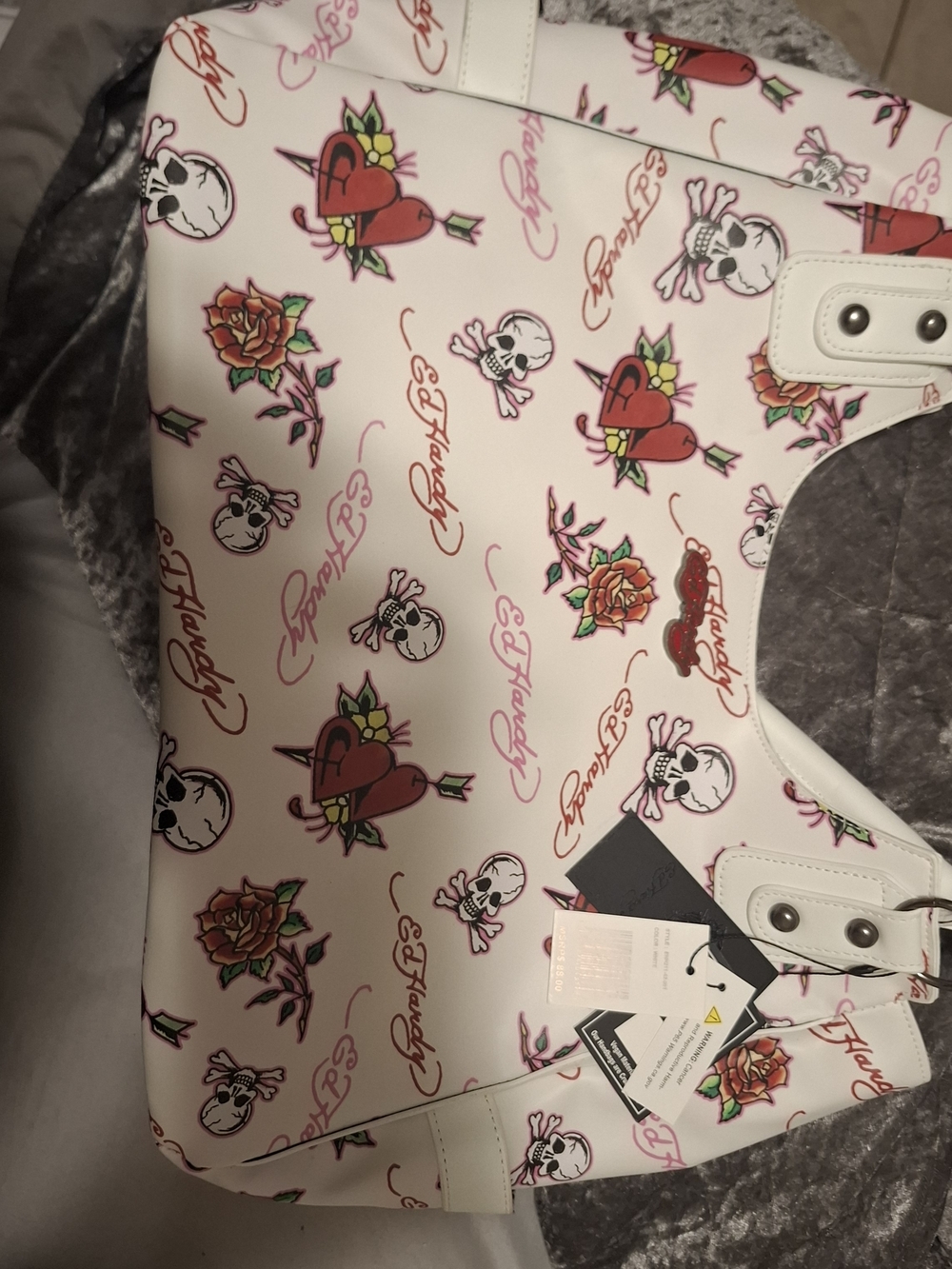 Ed Hardy White Tote with Red Heart & Pink Skull Print - Picture 2 of 12